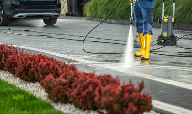 Best Pool Deck Cleaning  in Cleveland, FL